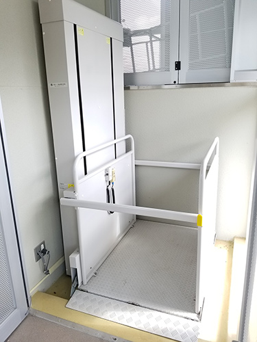 段差解消機